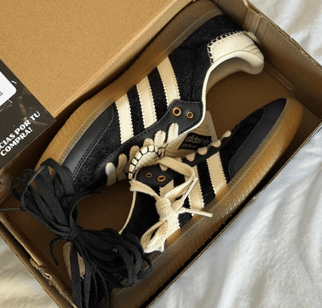 Samba x Wales Bonner "Core Black" de Adidas