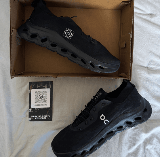 On Cloud "Cloudtilt" x Loewe Negra de On