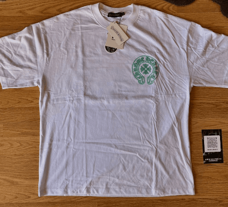 REMERA BLANCA CH LOGO ESTAMPA PUFF de CH